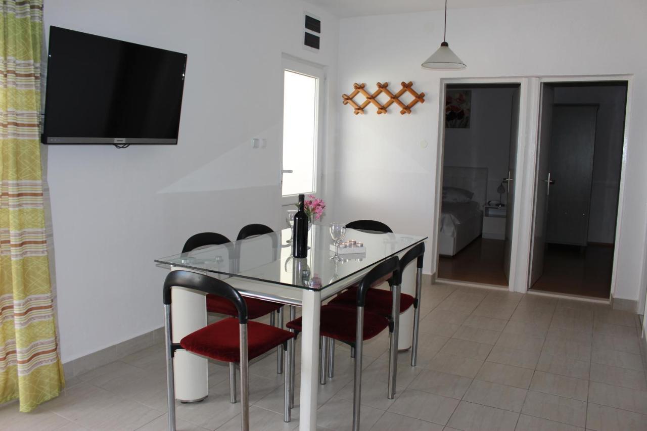 Zorana Apartment Mimice Exterior photo