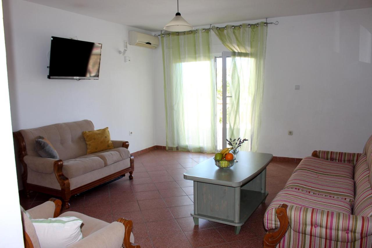 Zorana Apartment Mimice Exterior photo