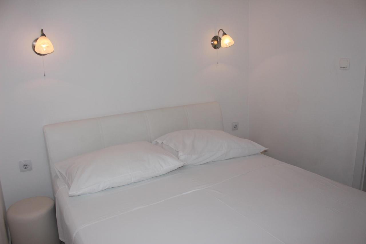 Zorana Apartment Mimice Exterior photo