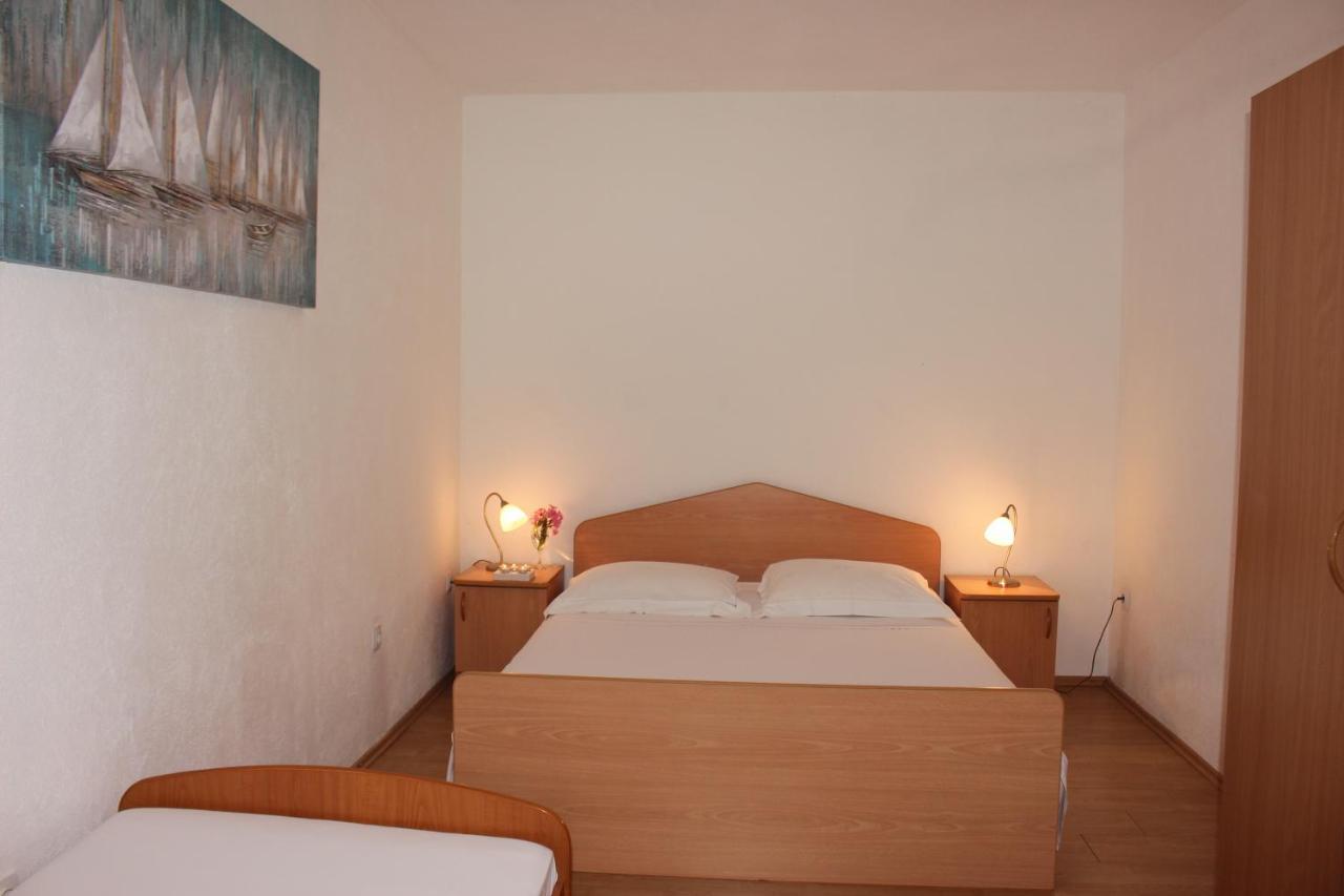 Zorana Apartment Mimice Exterior photo